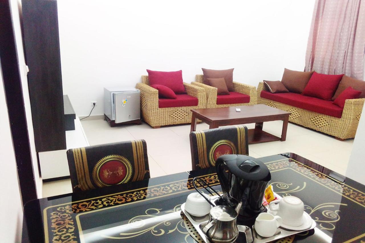 Complexe Hotelier Olympe Korhogo Exterior photo
