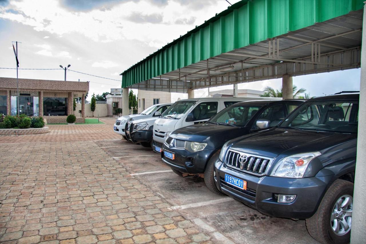 Complexe Hotelier Olympe Korhogo Exterior photo