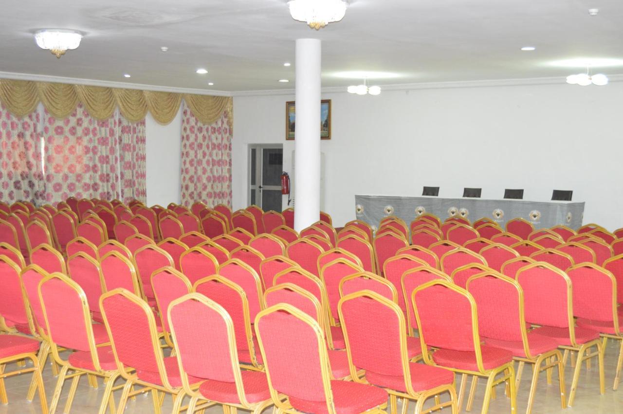 Complexe Hotelier Olympe Korhogo Exterior photo